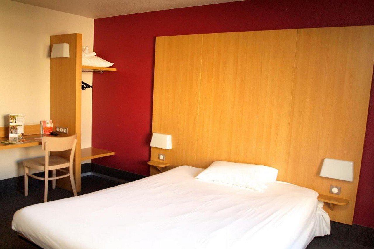 B&B Hotel Lyon Eurexpo Chassieu Bagian luar foto