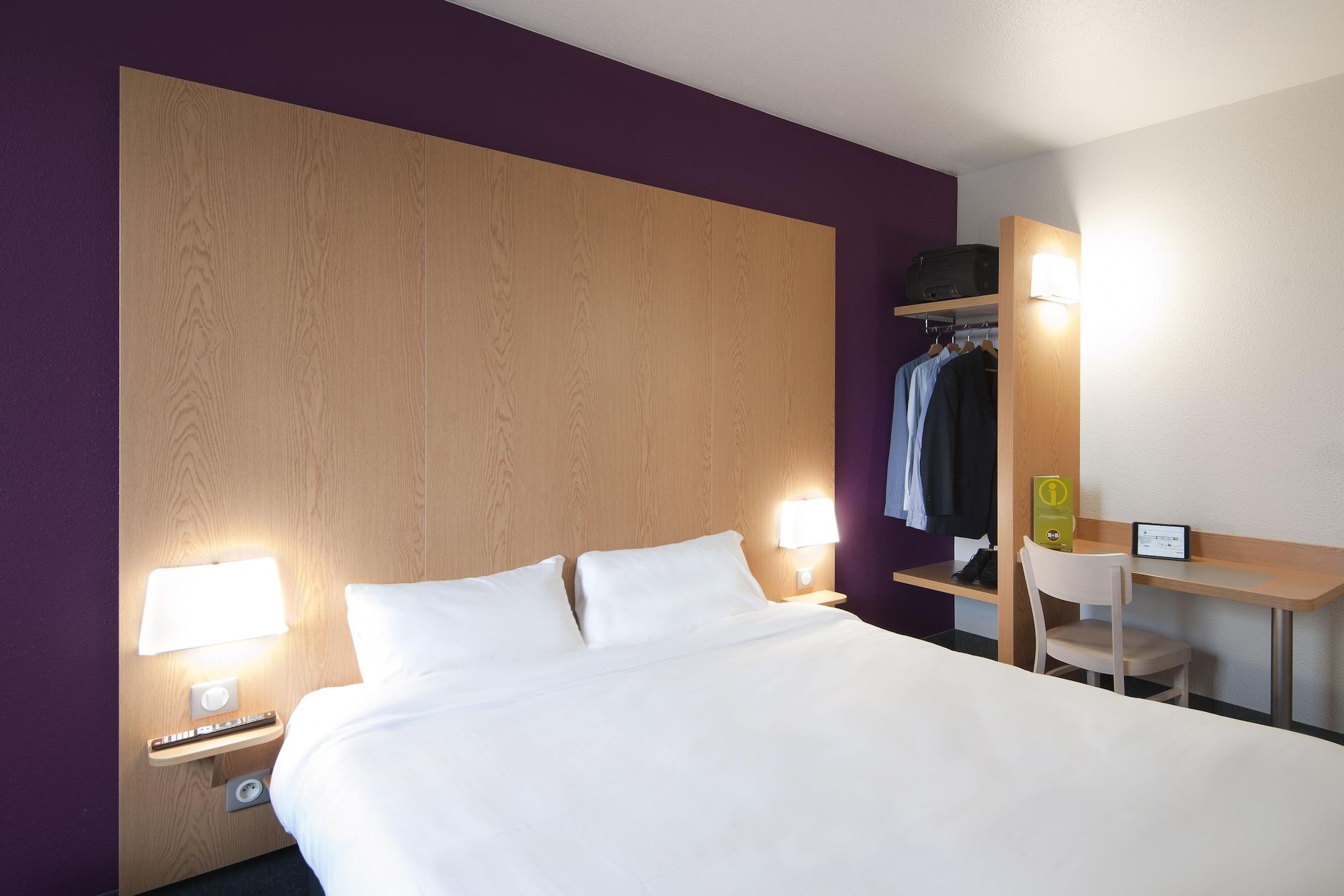 B&B Hotel Lyon Eurexpo Chassieu Bagian luar foto